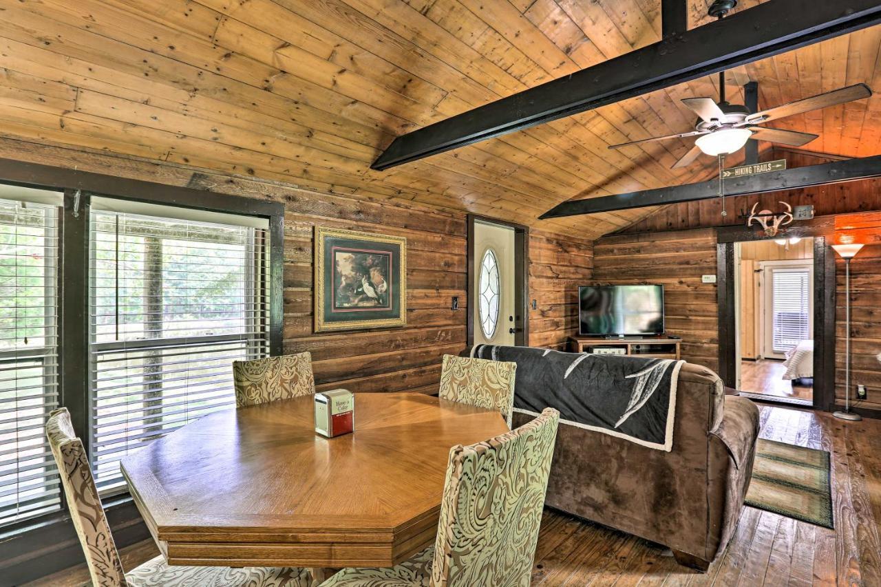 1950S Serenity Pond Cabin With View Peace And Quiet! 탈라데가 외부 사진